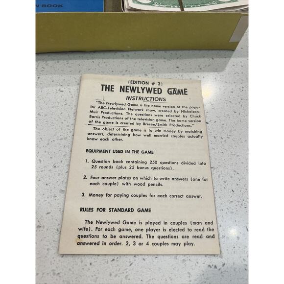 Vintage 1967 The Newlywed Game Original Hasbro Board Game 2nd Edition Game Night - Picture 3 of 11